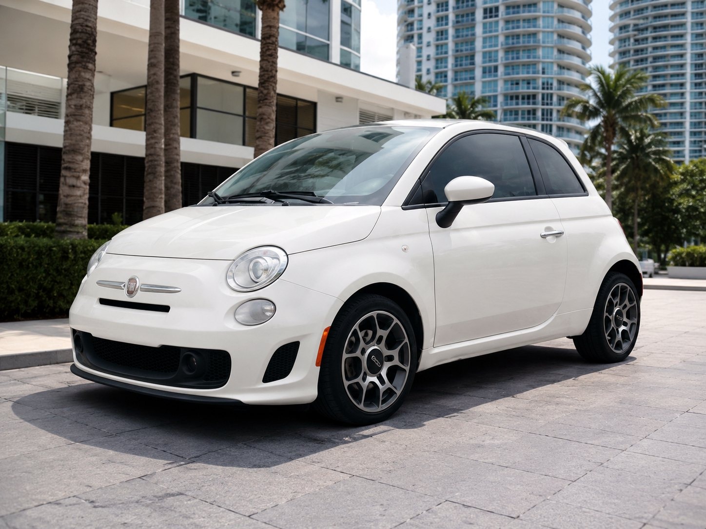 2018 FIAT 500 available for rent in Miami through Arrivo — photo 1 of 5